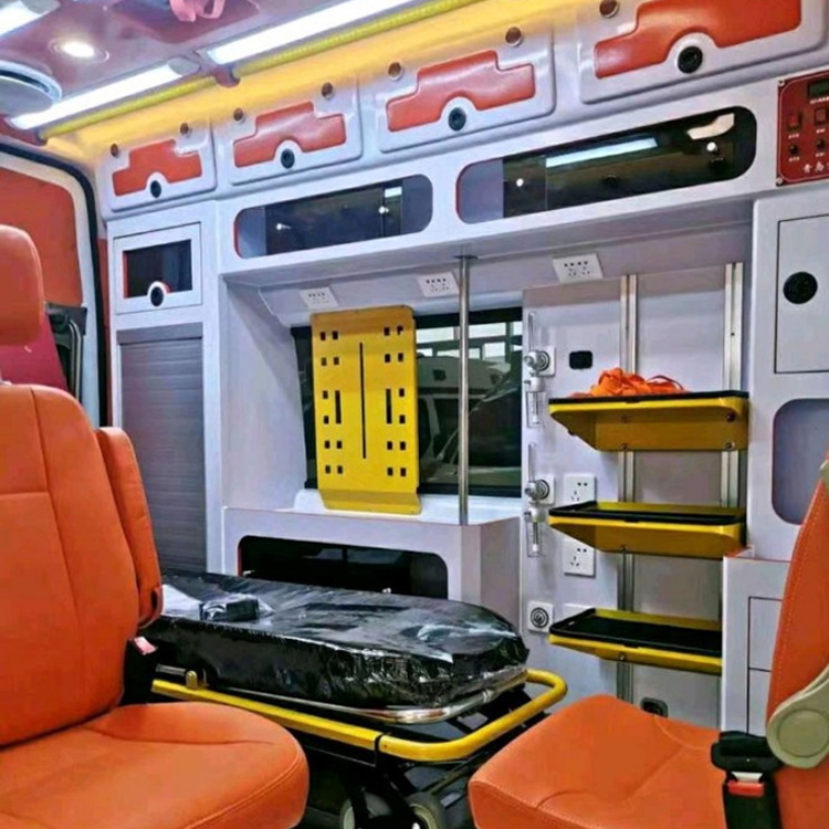 吴桥长途救护车护送病人租赁价格